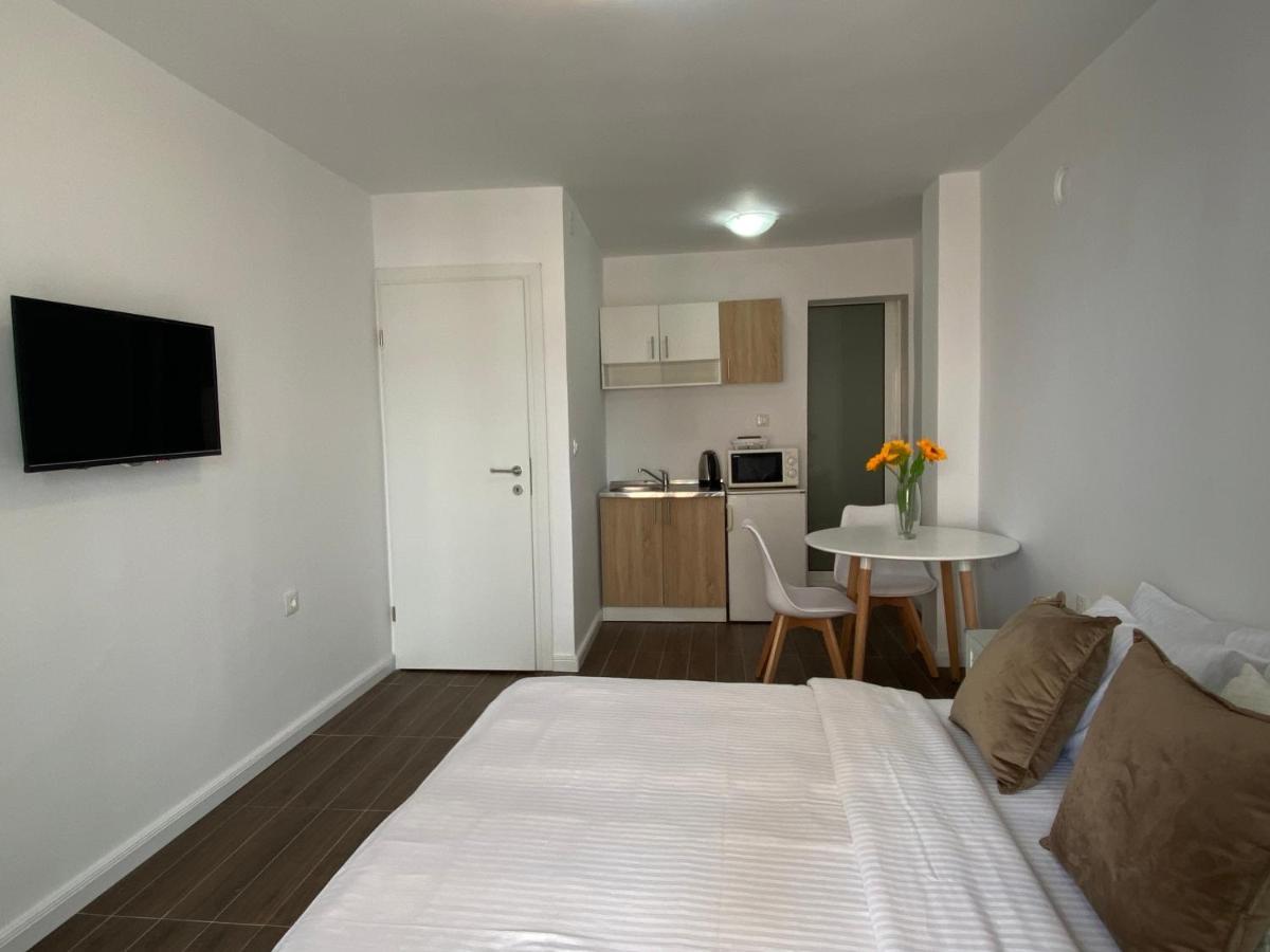 Veselinka Apartments & Rooms Budva Extérieur photo