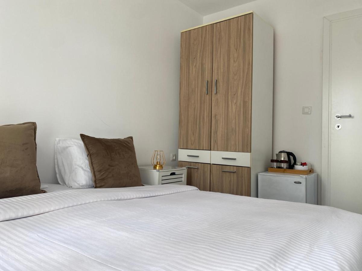 Veselinka Apartments & Rooms Budva Extérieur photo